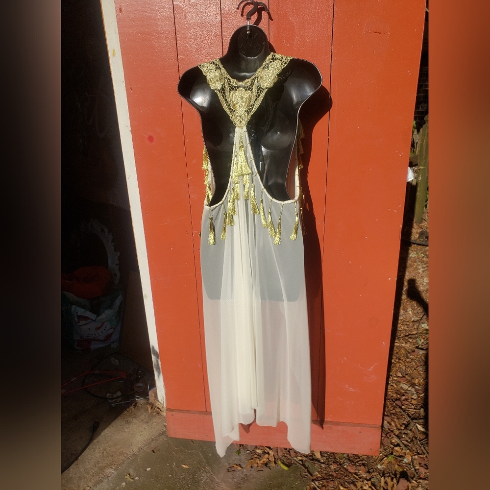 Patricia Ramirez swim cover up